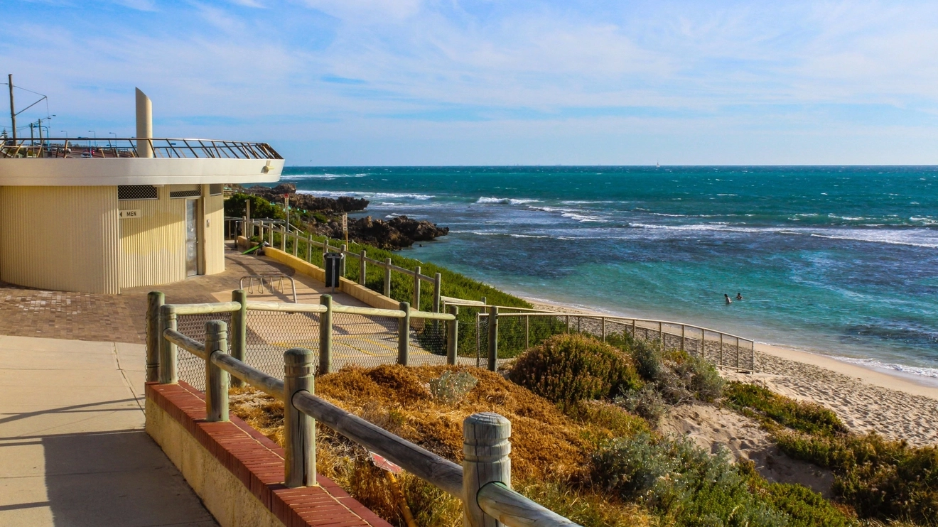 Mettam's Pool is one of Perth's best metropolitan snorkelling beaches. Image credit: Edward Hill