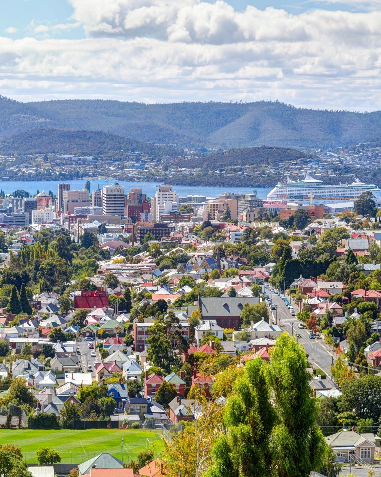 Aerial view of Hobart, Tasmania, on a sunny day. Image credit: stock.adobe.com