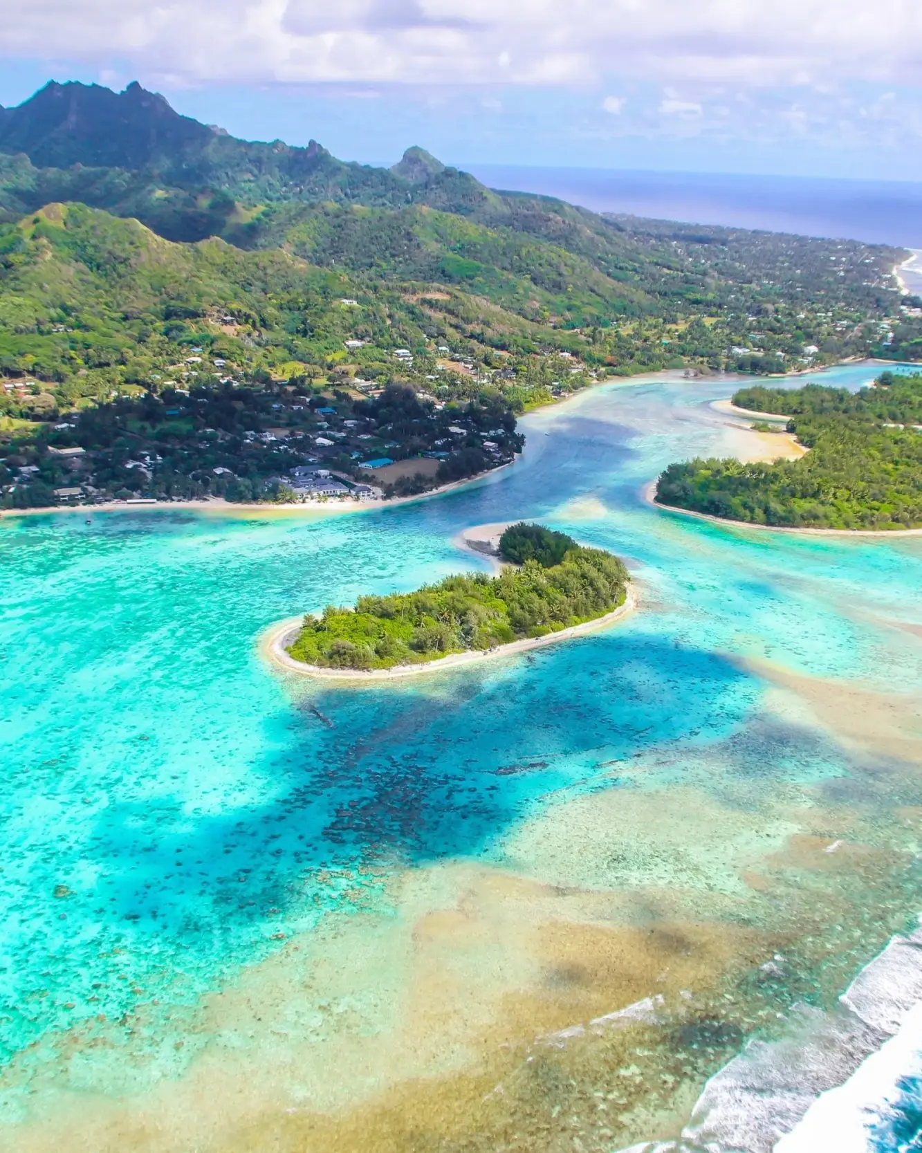 Aerial view of Muri Lagoon, Rarotonga. Image credit: stock.adobe.com