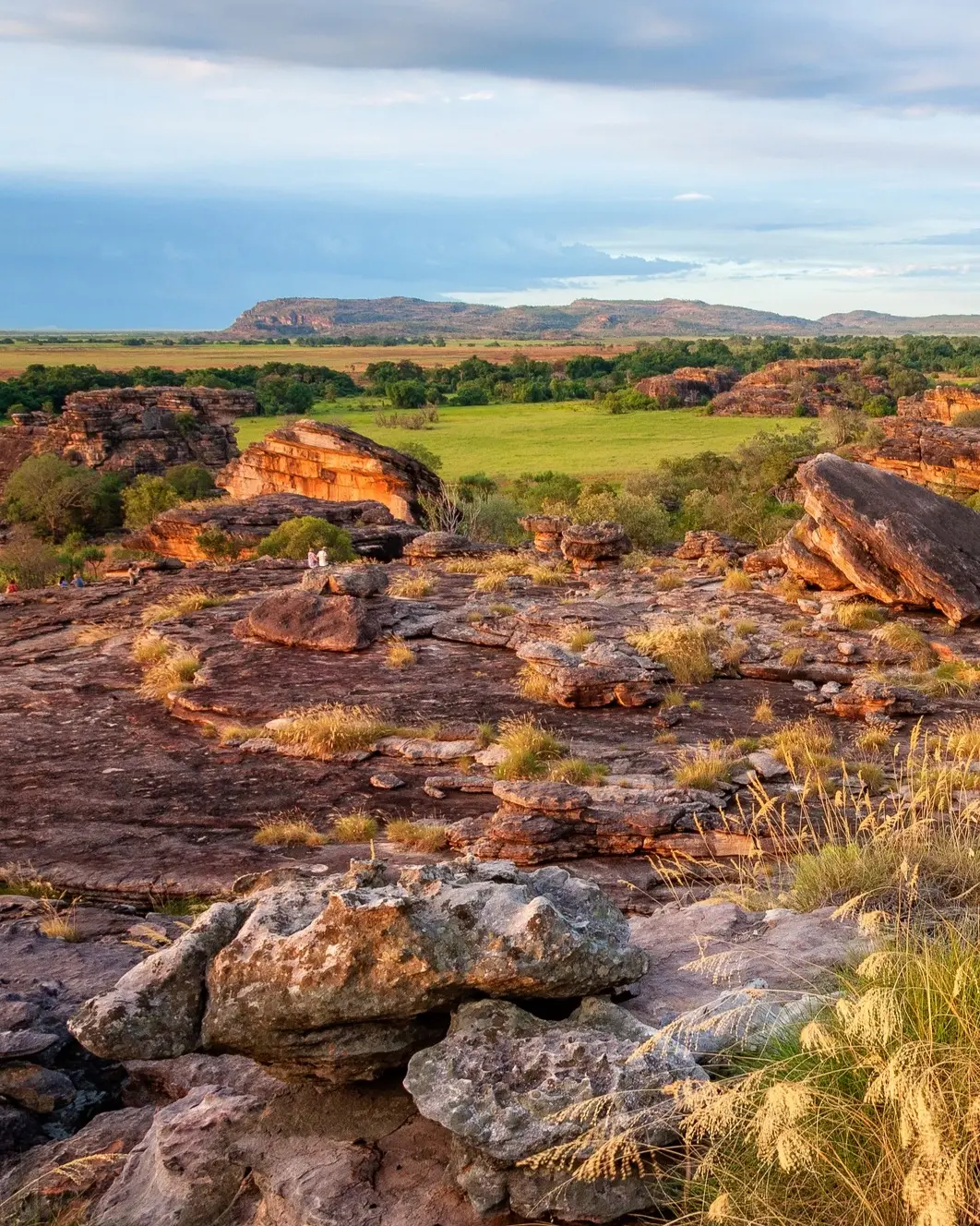 Rocky escarpment and flood plains of Ubirr, Kakadu National Park, Northern Territory. Image credit: Shutterstock
