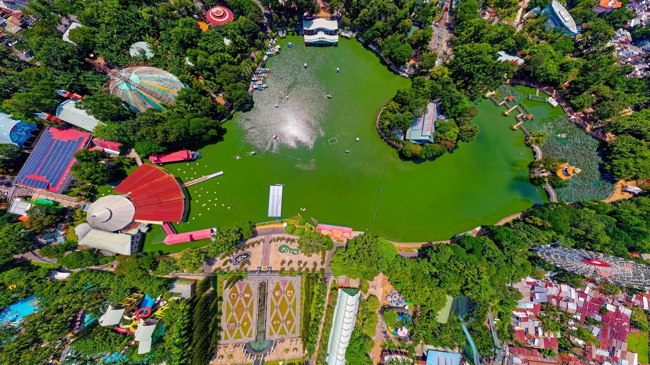 Aerial view of Dam Sen Park, District 11, Ho Chi Minh City, Vietnam. Image credit: stock.adobe.com