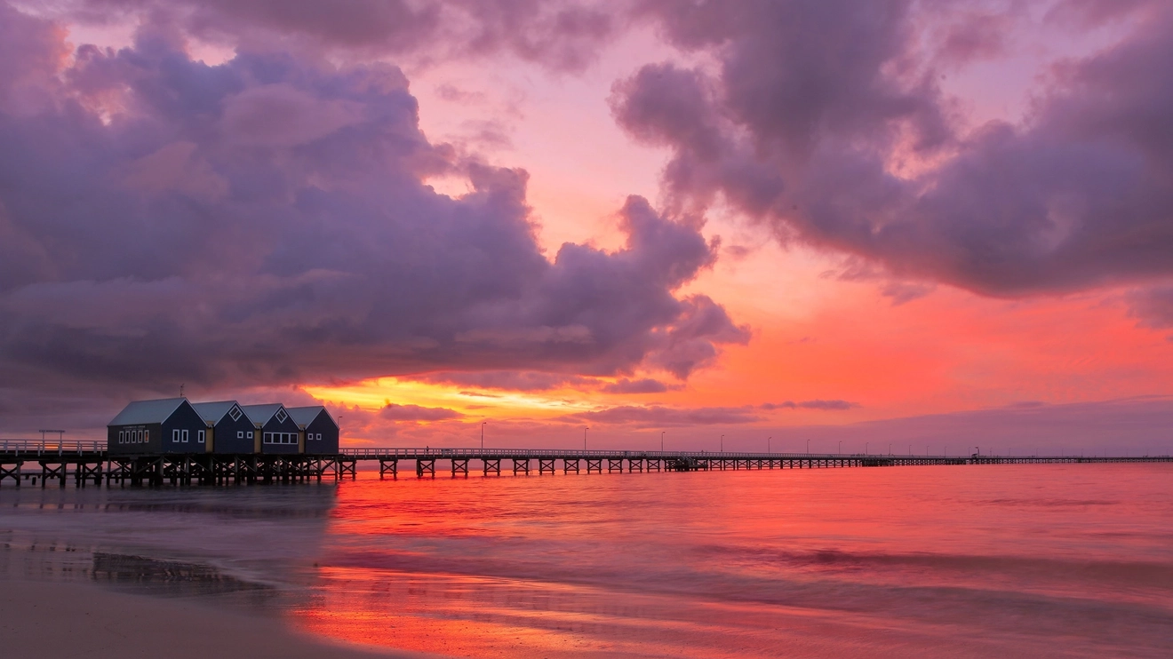 Sunset over Busselton Jetty and Geographe Bay. Image credit: Shutterstock