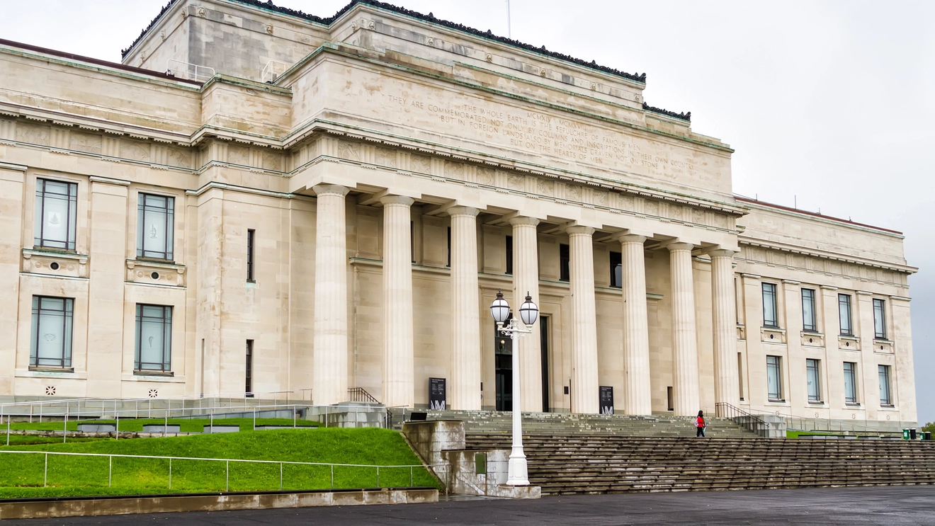 Exterior of Auckland Museum, a fine example of neoclassical architecture. Image credit: stock.adobe.com