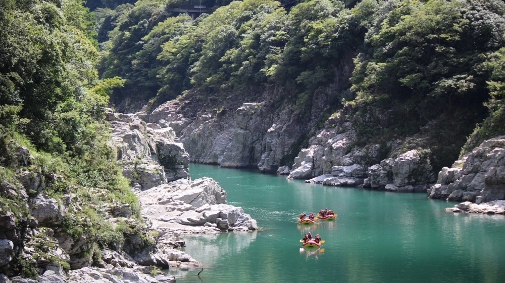 Rafts on the water of the Yoshini River