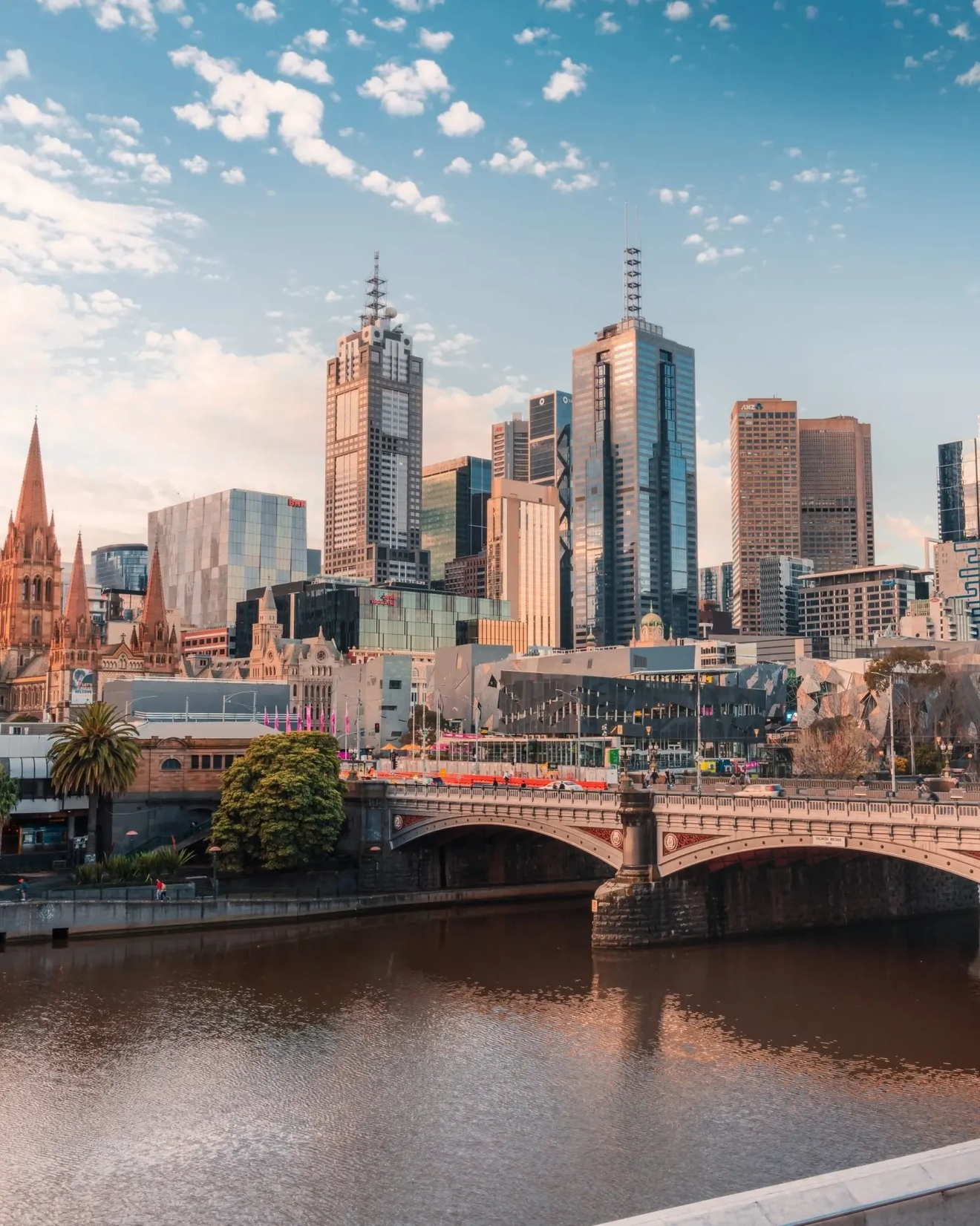 View of the Yarra River, Princess Bridge, Federation Square and the Melbourne CBD skyline from Southbank. Image credit: Visit Victoria