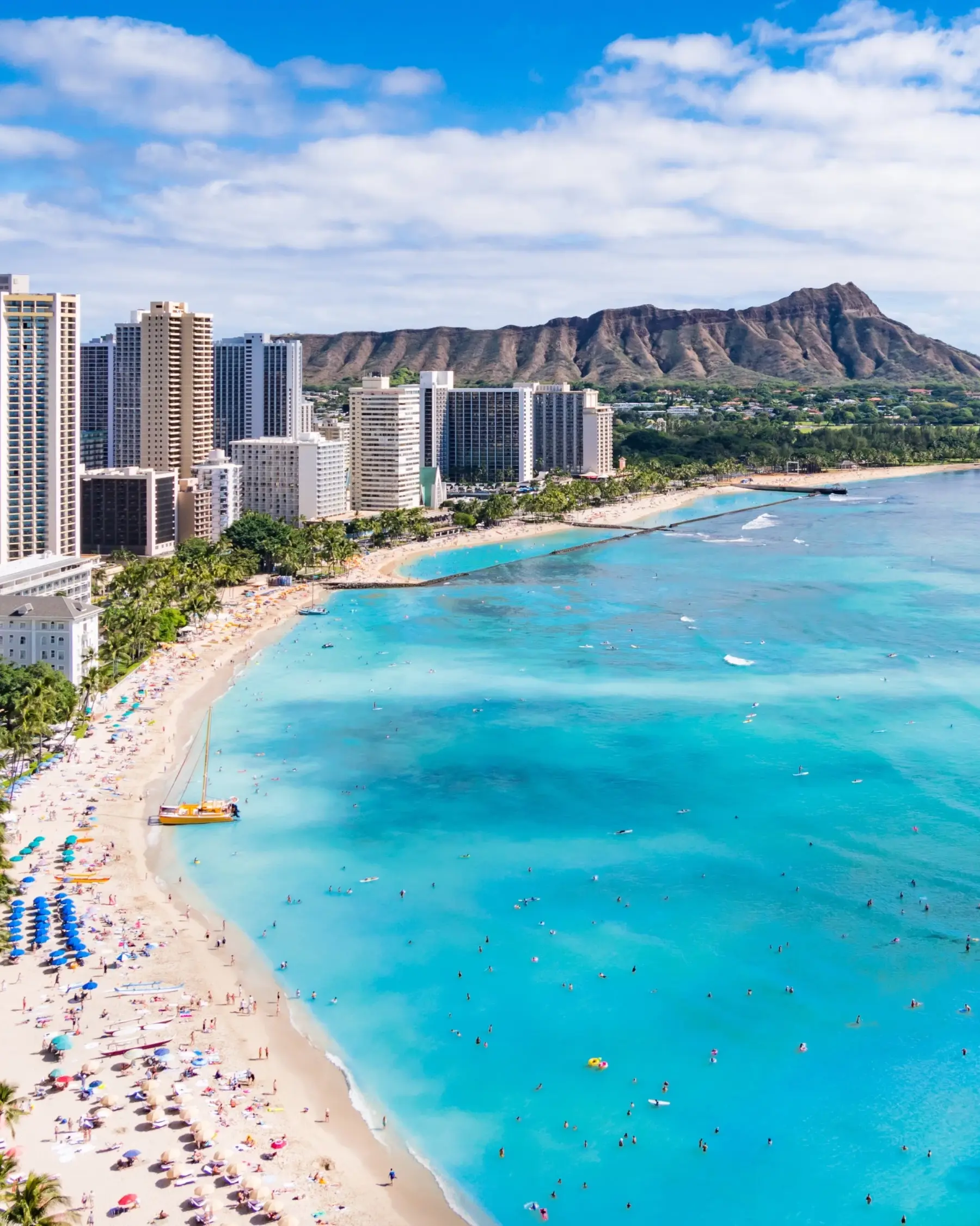 Waikiki Beach with Diamond Head Crater in the background, Honolulu, Oahu island, Hawaii. Image credit: stock.adobe.com