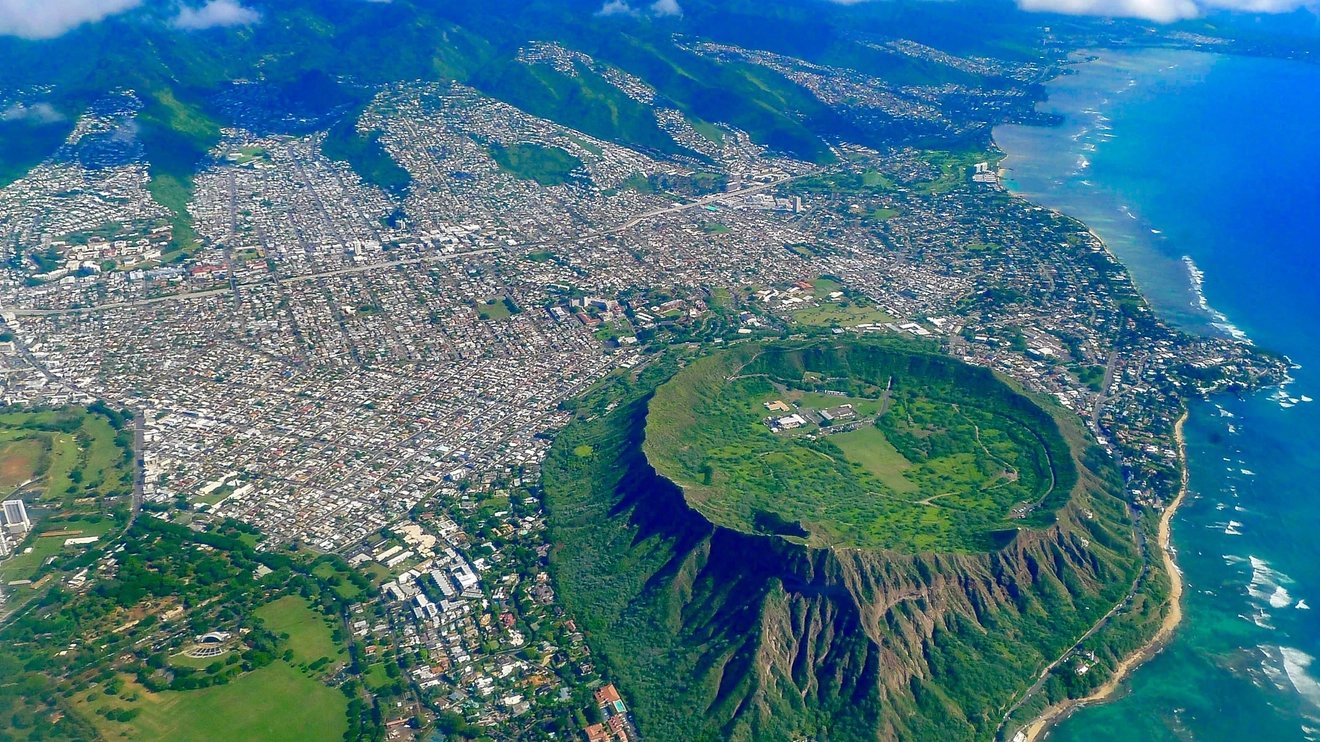 Aerial view of circular volcanic ring at Diamond Head, Honolulu, Hawaii. Image credit: stock.adobe.com