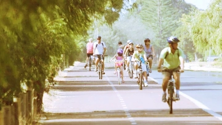 Cyclists riding the Busselton-Dunsborough Bike Path. Image credit: Margaret River Busselton Tourism Association